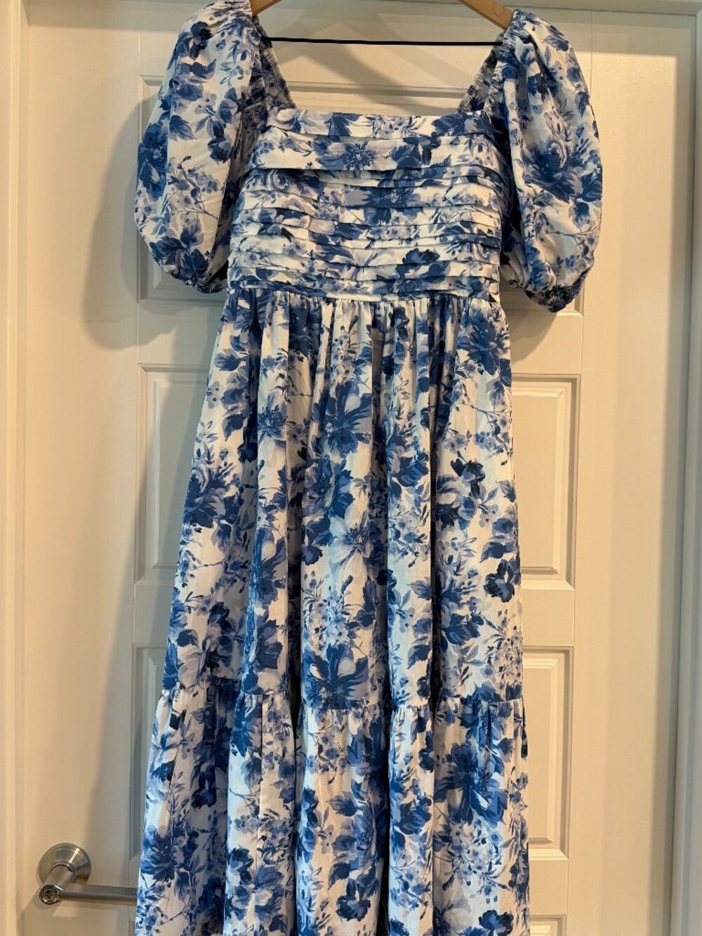 Abercrombie Midi Dress - Small